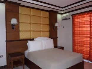לגאזפי La Roca Veranda Suites & Restaurant מראה חיצוני תמונה